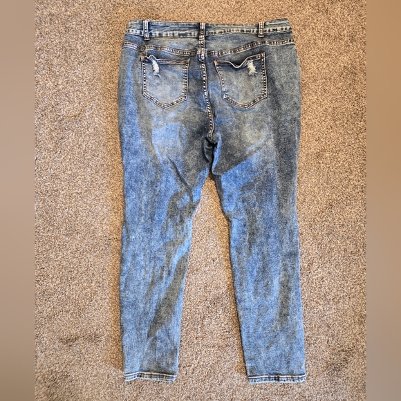 Encore stretchy distressed denim skinny jeans size 16 in great condition - Picture 6 of 6